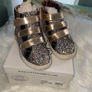 Steve Madden little girls boots. Size 10